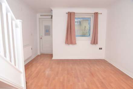 Hillview Drive, West Thamesmead, SE28 0LJ, Image 2