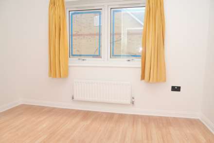 Hillview Drive, West Thamesmead, SE28 0LJ, Image 5