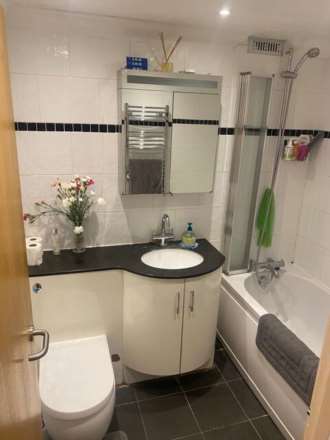 Master Gunners Place, London, SE18 4NW, Image 6