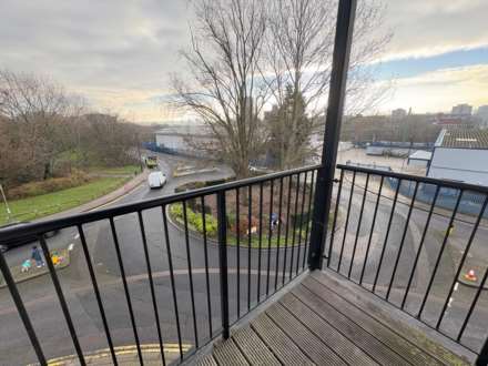 Pettacre Close, West Thamesmead, SE28 0PB, Image 3