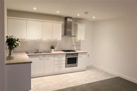 Long Acre House, Pettacre Close, SE28 0PA, Image 2