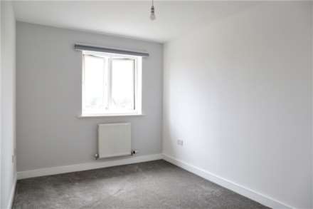 Long Acre House, Pettacre Close, SE28 0PA, Image 4