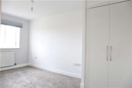 Long Acre House, Pettacre Close, SE28 0PA, Image 9