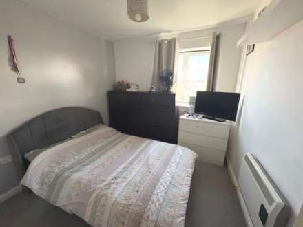 Hillview Drive, Thamesmead West, SE28 0LL, Image 7