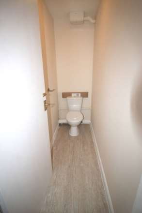 Whernside Close, London, SE28 8HB, Image 11