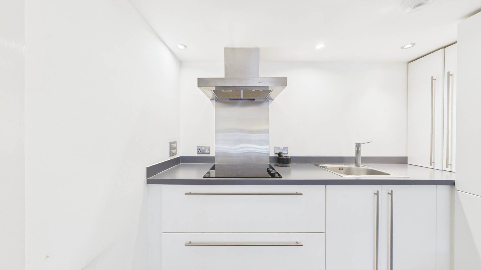 Building, Cadogan Road, SE18 6YL, Image 12