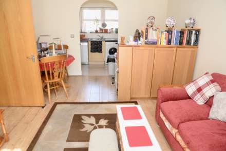 West Lodge, Allenby Road, SE28 0BG, Image 3