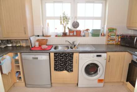 West Lodge, Allenby Road, SE28 0BG, Image 5