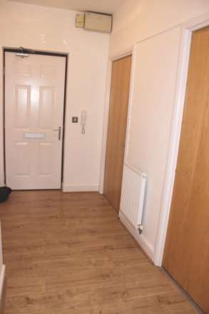 West Lodge, Allenby Road, SE28 0BG, Image 8