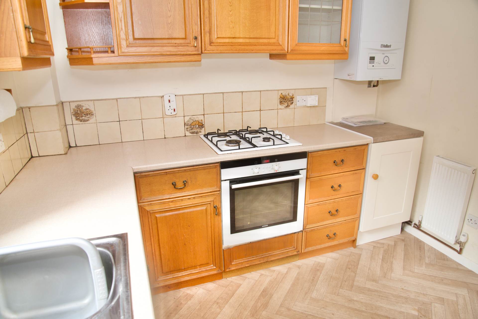 Tolcairn Court, Lessness Park, DA17 5BT, Image 7