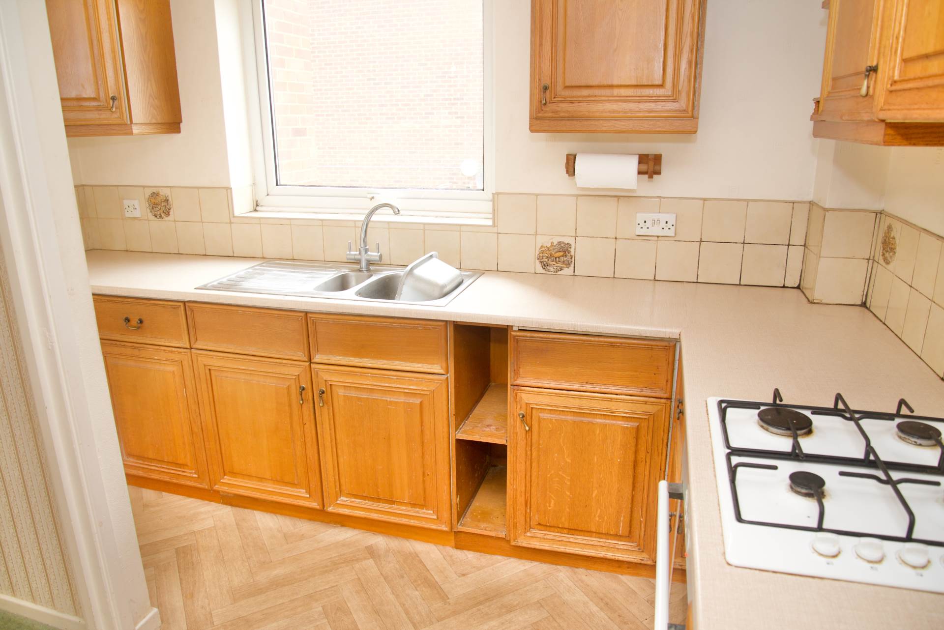 Tolcairn Court, Lessness Park, DA17 5BT, Image 8
