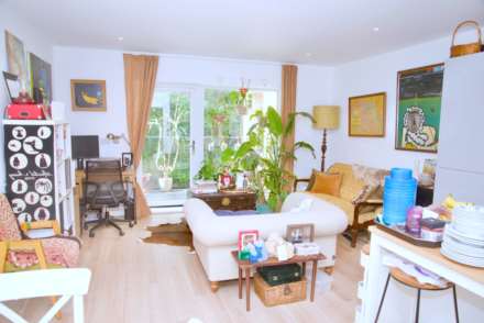 Finlay Court, Woolwich, SE18 6QY, Image 4