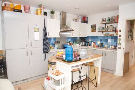 Finlay Court, Woolwich, SE18 6QY, Image 6