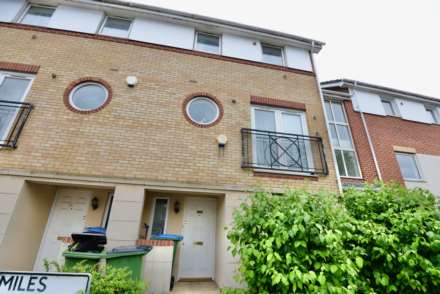 Miles Drive, London, SE28 0JA, Image 1