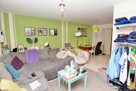 Miles Drive, London, SE28 0JA, Image 14