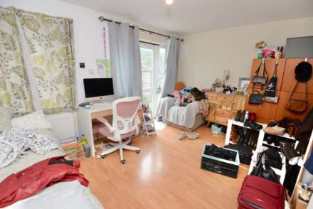 Miles Drive, London, SE28 0JA, Image 18