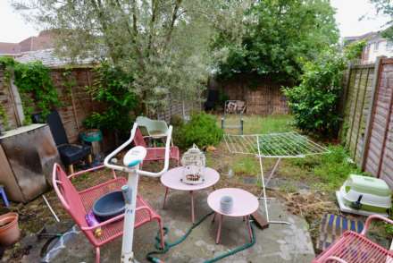Miles Drive, London, SE28 0JA, Image 19