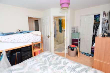 Miles Drive, London, SE28 0JA, Image 7
