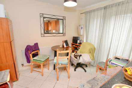 Miles Drive, London, SE28 0JA, Image 9