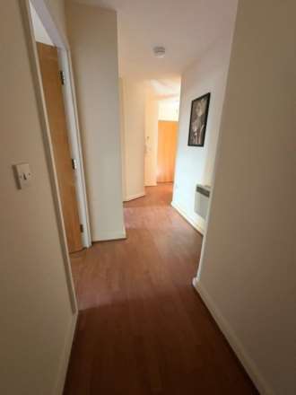 Miles Drive, London, SE28 0JA, Image 2