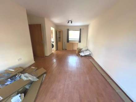 Miles Drive, London, SE28 0JA, Image 5