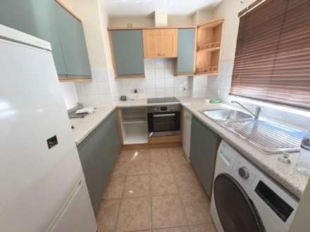 Miles Drive, London, SE28 0JA, Image 6
