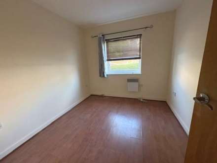 Miles Drive, London, SE28 0JA, Image 9
