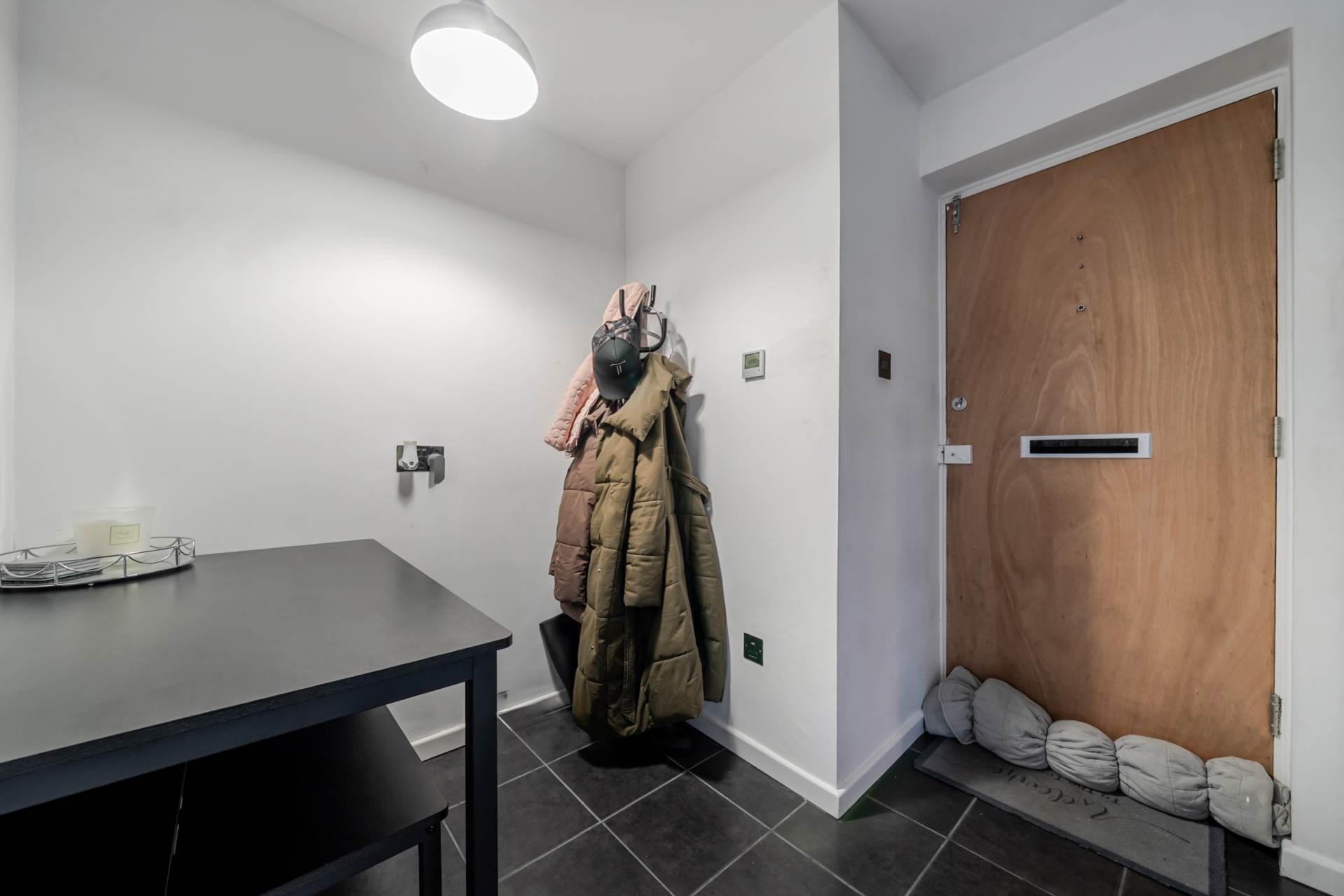 Kempton Close, Erith, DA8 3SR, Image 2