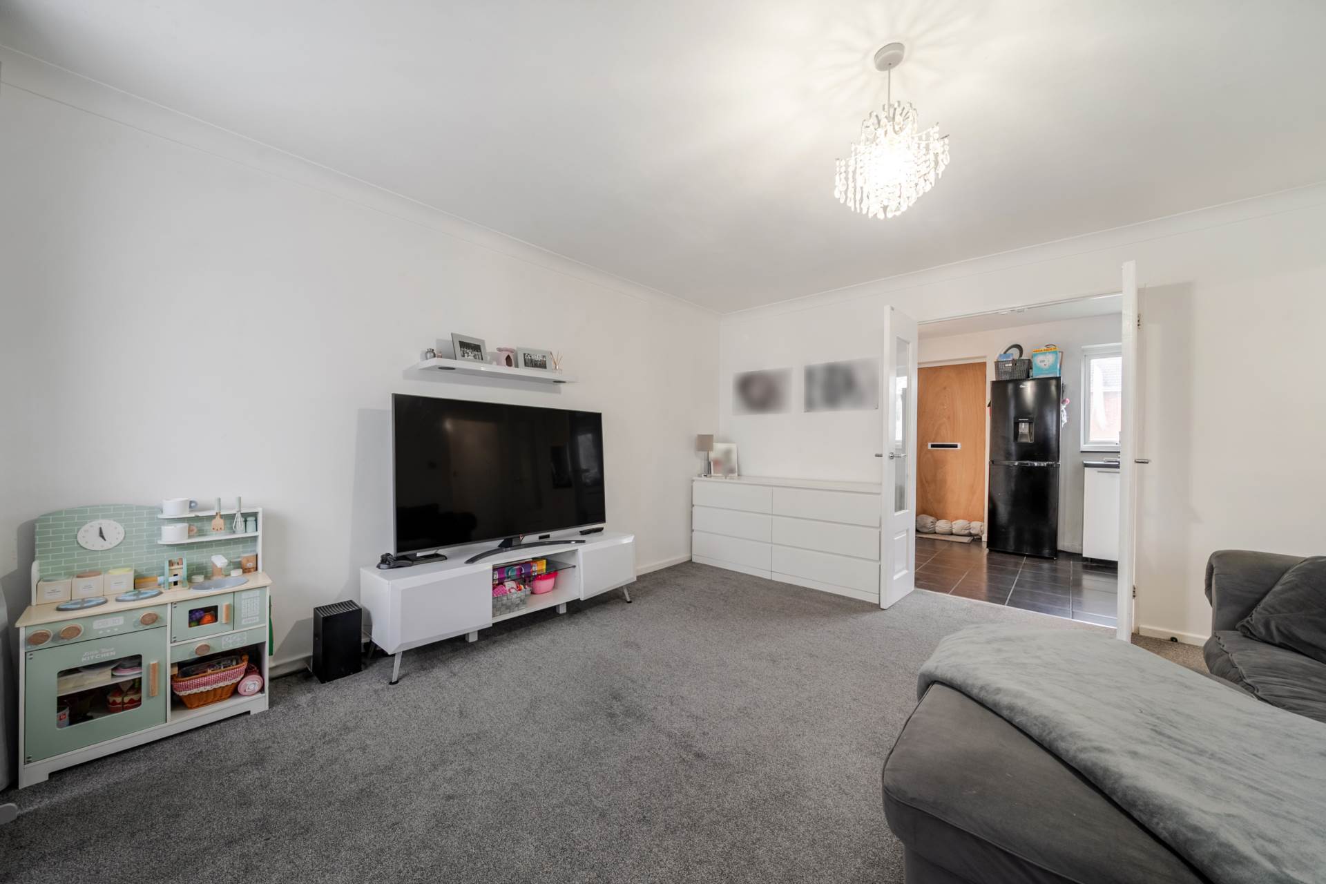 Kempton Close, Erith, DA8 3SR, Image 3