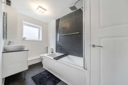 Kempton Close, Erith, DA8 3SR, Image 8