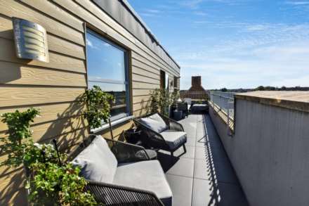 Upper Wickham Lane, Welling, DA16 3AB, Image 1