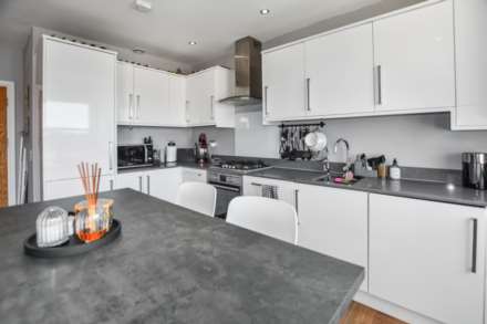 Upper Wickham Lane, Welling, DA16 3AB, Image 7