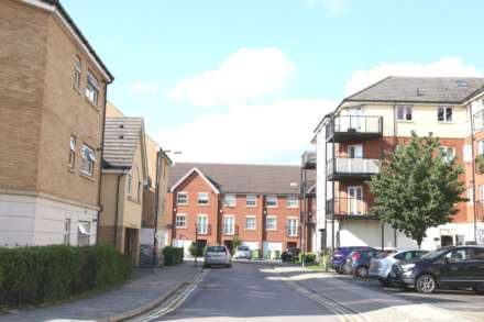 Pettacre Close, Thamesmead West, SE28 0PA