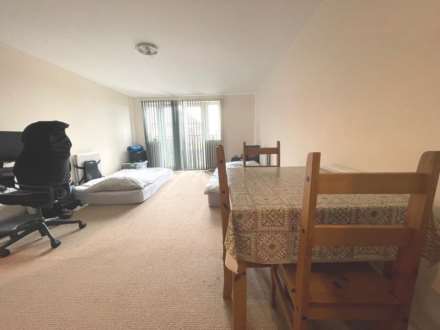 Pettacre Close, Thamesmead West, SE28 0PB, Image 4
