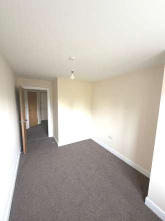 Thamesmead West, SE28 0PD, Image 11