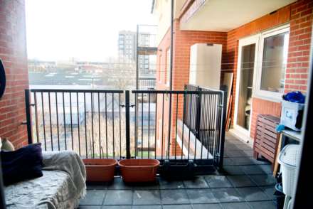Pettacre Close, Thamesmead West, SE28 0PB, Image 11