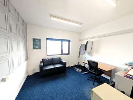 London Road, Benfleet, Image 2