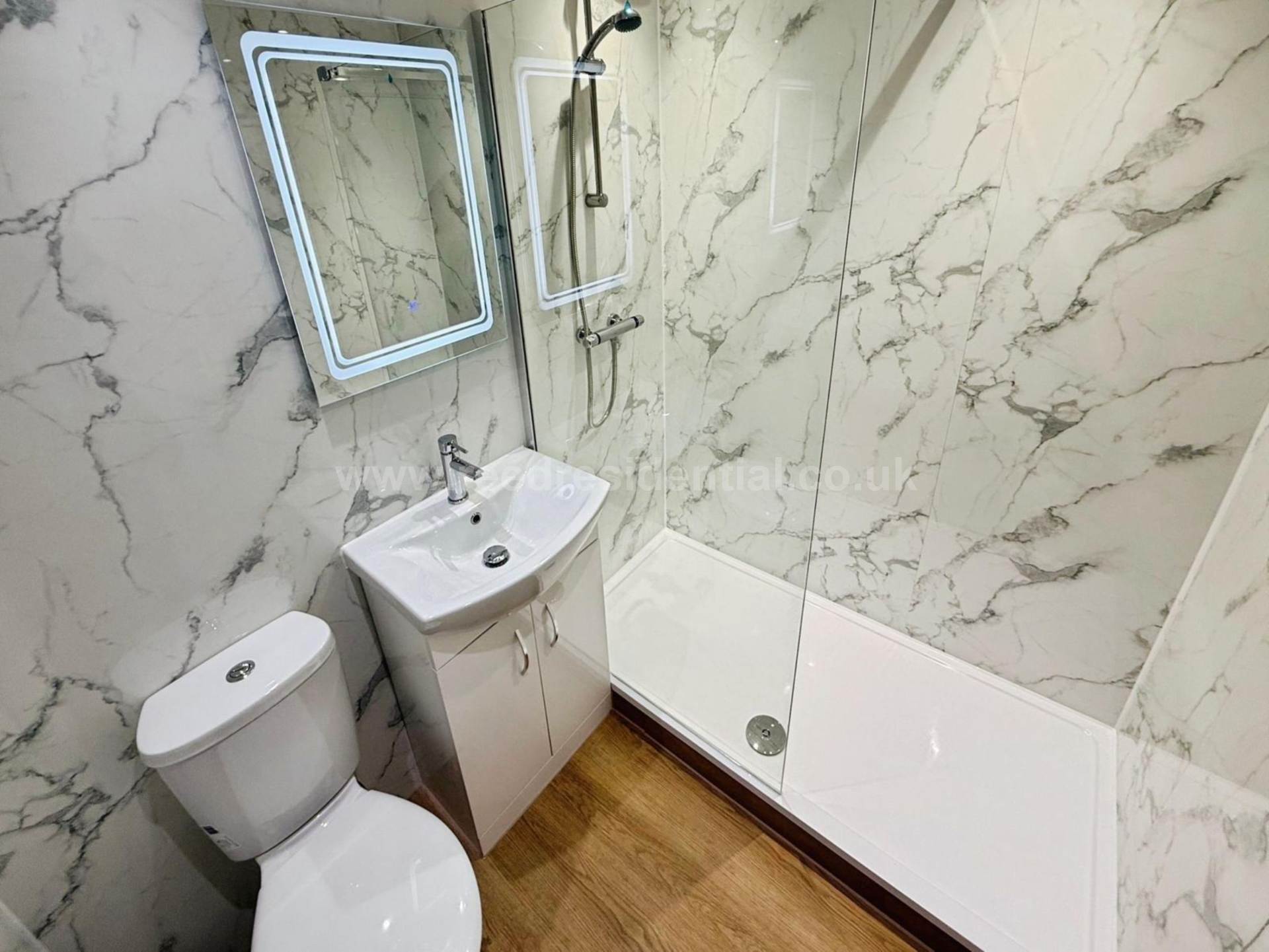 Castle Boulevard, Lenton, England, Image 16