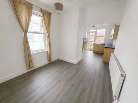 Grosvenor Road, Westcliff On Sea, Image 9