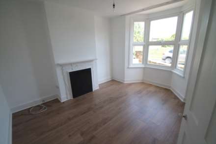 New Road, Great Wakering, Image 3