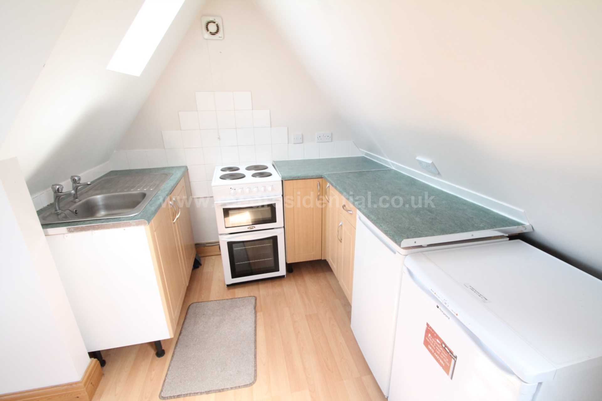 Crowborough Road, Southend On Sea, Image 8