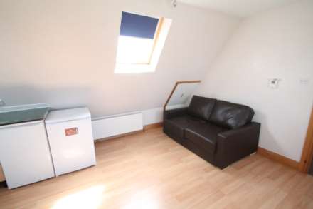 Crowborough Road, Southend On Sea, Image 6