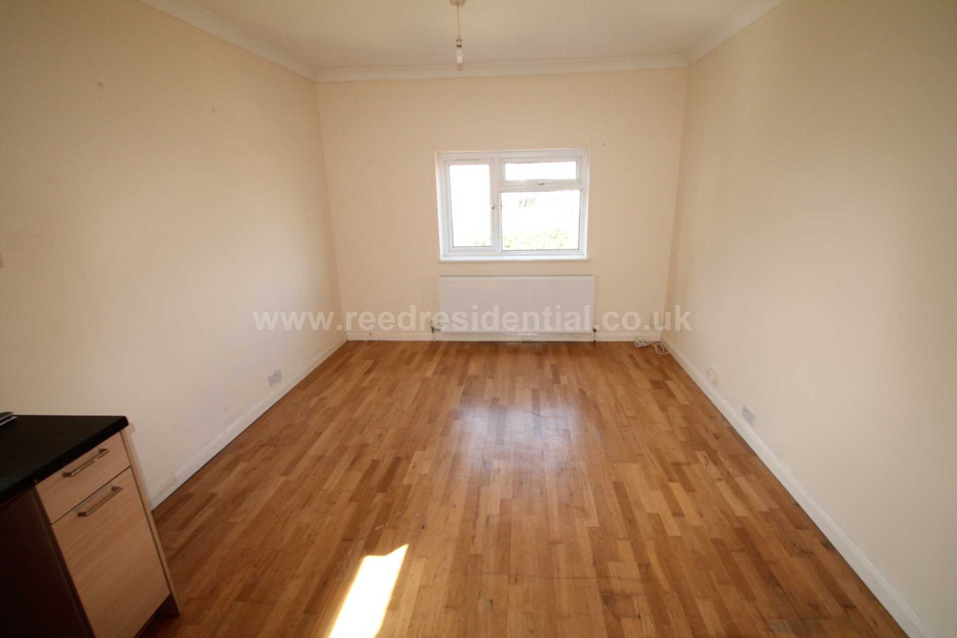 Ambleside Drive, Southend On Sea, Image 4