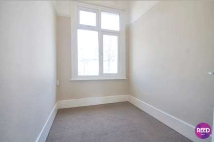 Hainault Avenue, Westcliff On Sea, Image 10
