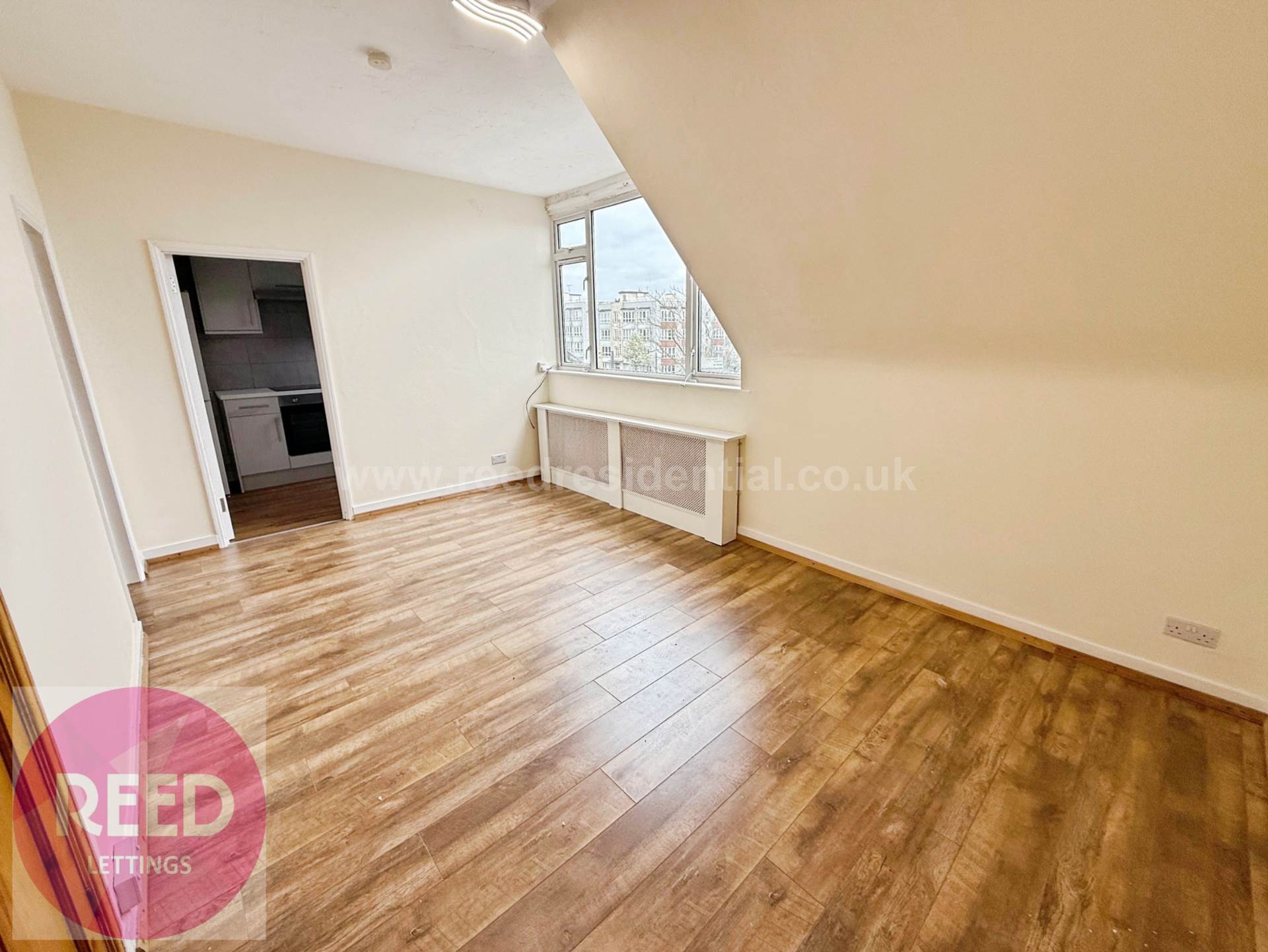 Britannia Road, Westcliff On Sea, Image 3