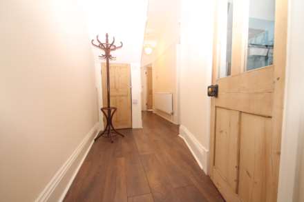 Brightwell Ave, Westcliff On Sea, Image 2