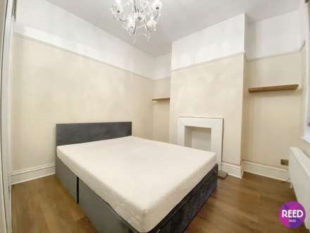 Brightwell Ave, Westcliff On Sea, Image 6