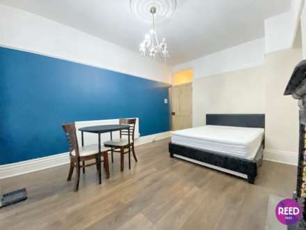 Brightwell Ave, Westcliff On Sea, Image 7
