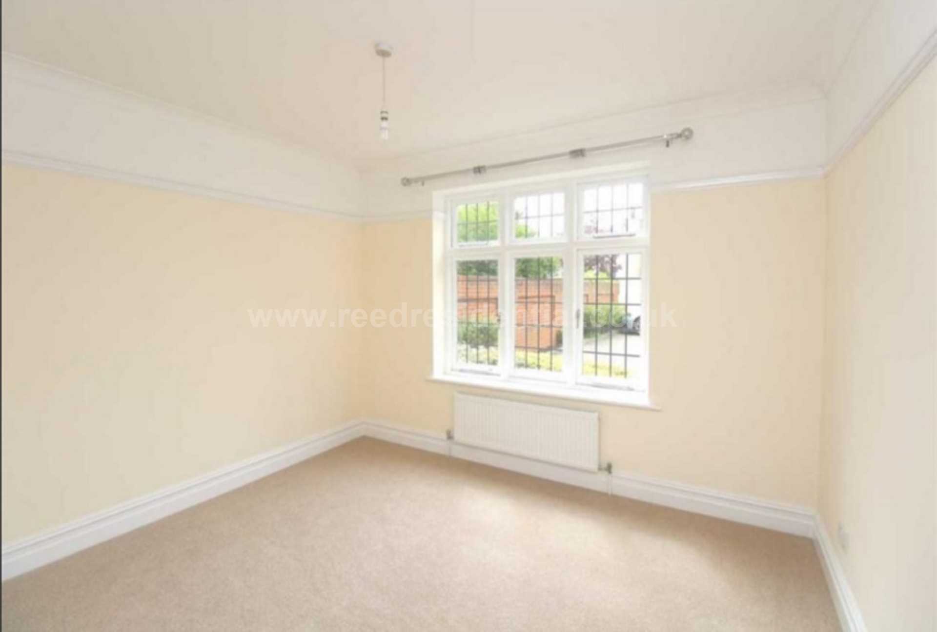 Hadleigh Road, Leigh On Sea, Image 4