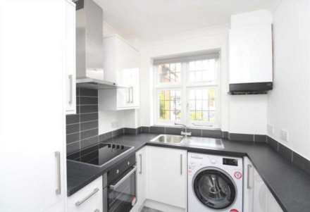 Hadleigh Road, Leigh On Sea, Image 2